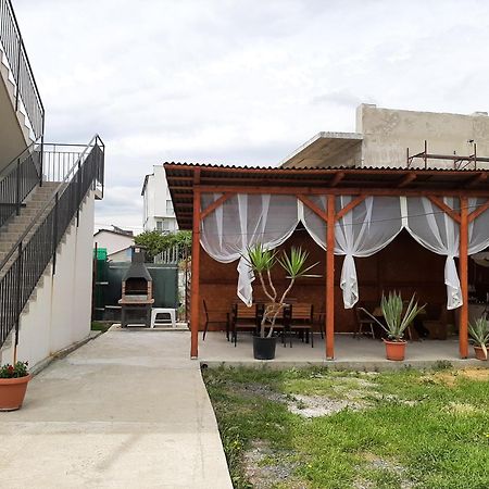 Casa Orhideea Hotel Костинещи Екстериор снимка