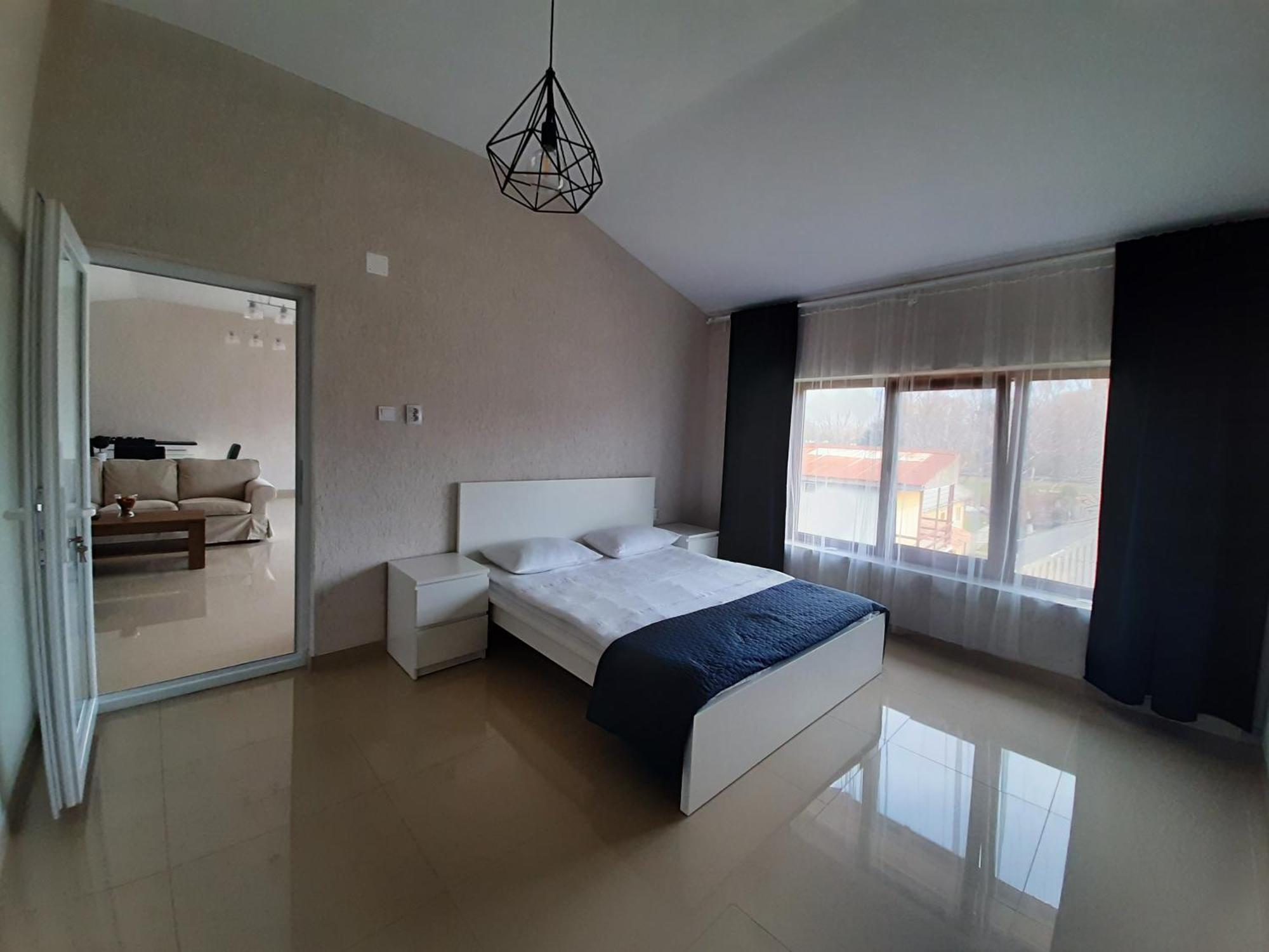 Casa Orhideea Hotel Костинещи Екстериор снимка