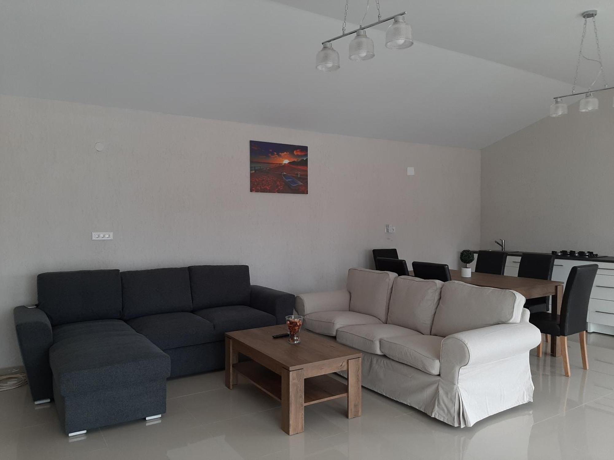 Casa Orhideea Hotel Костинещи Екстериор снимка
