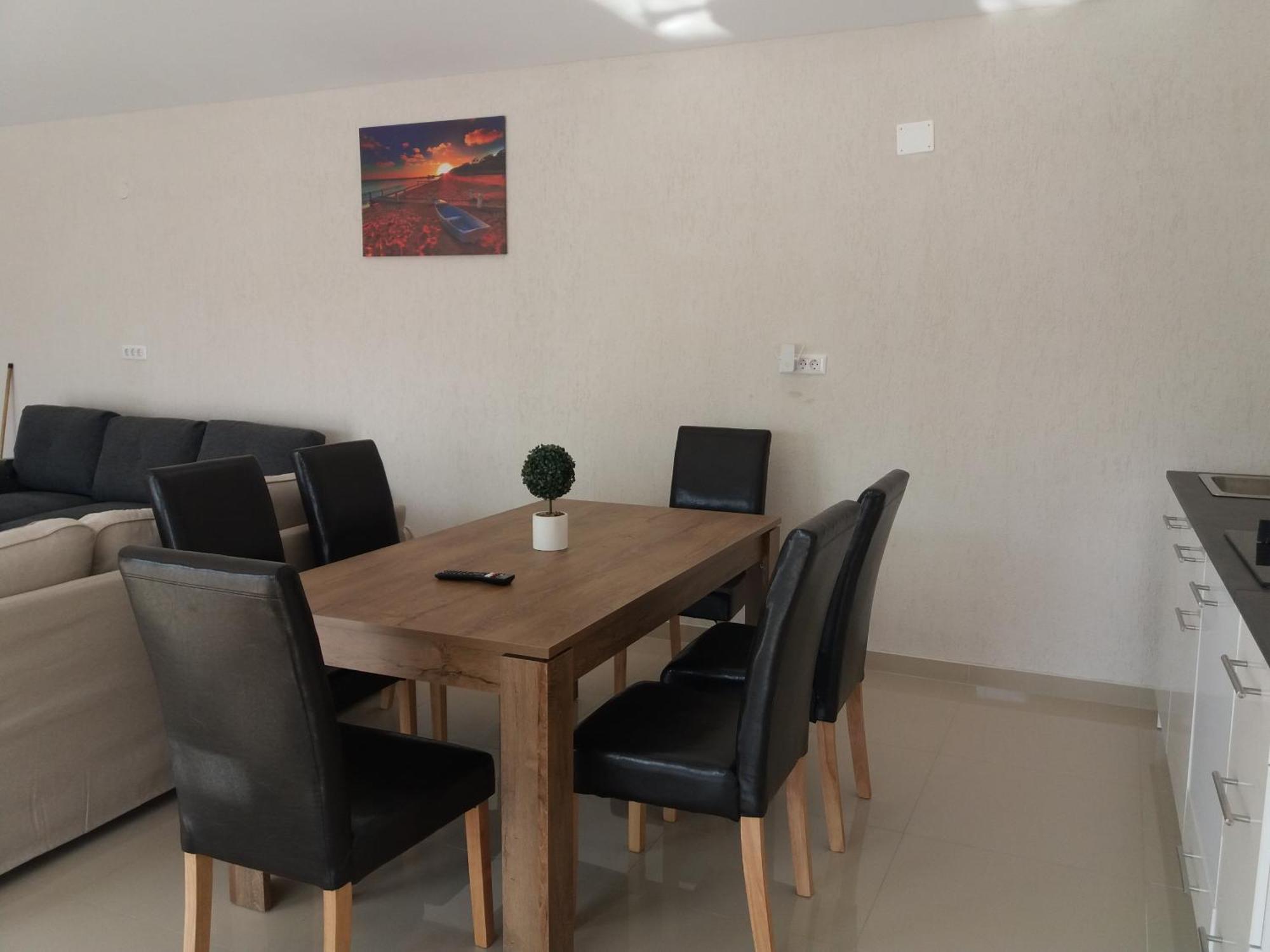 Casa Orhideea Hotel Костинещи Екстериор снимка