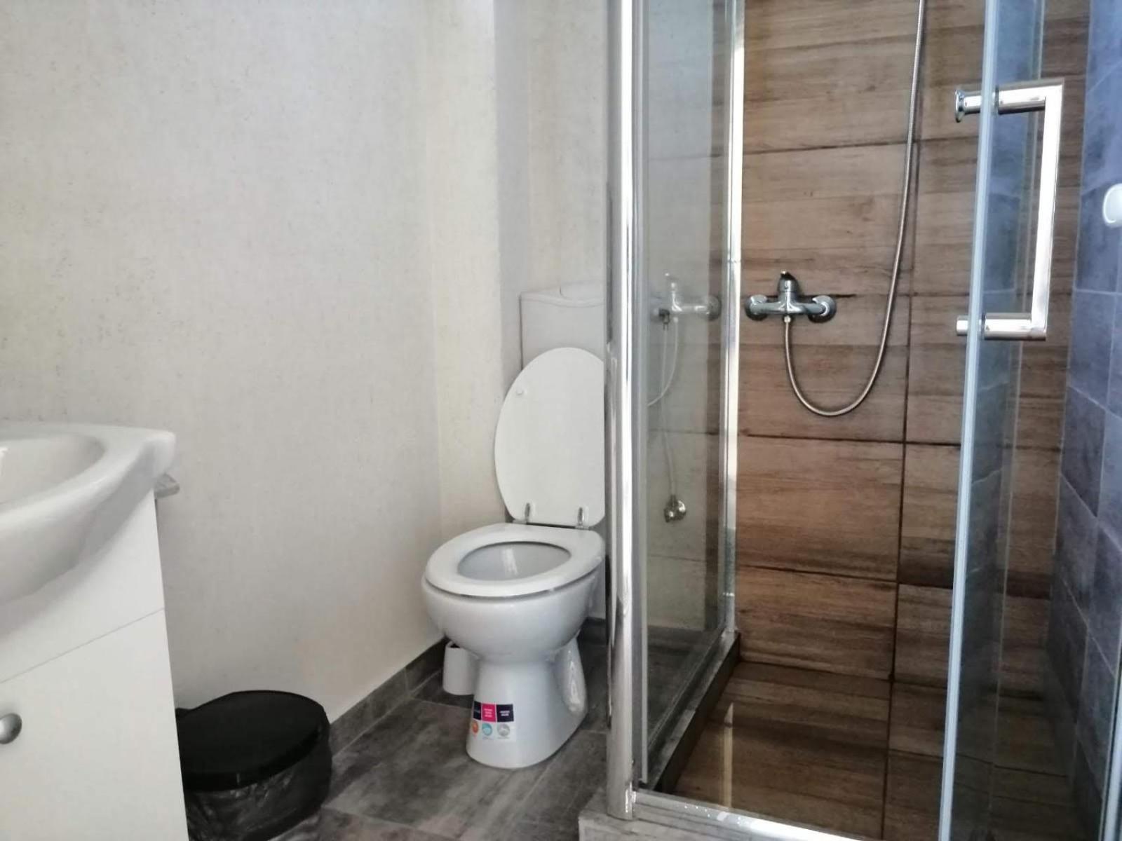 Casa Orhideea Hotel Костинещи Екстериор снимка